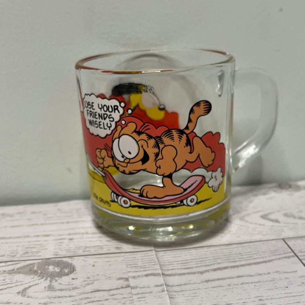 Vintage 1978 McDonald's Garfield Glass Mug Use Your Friends‎ Wisely Skateboard